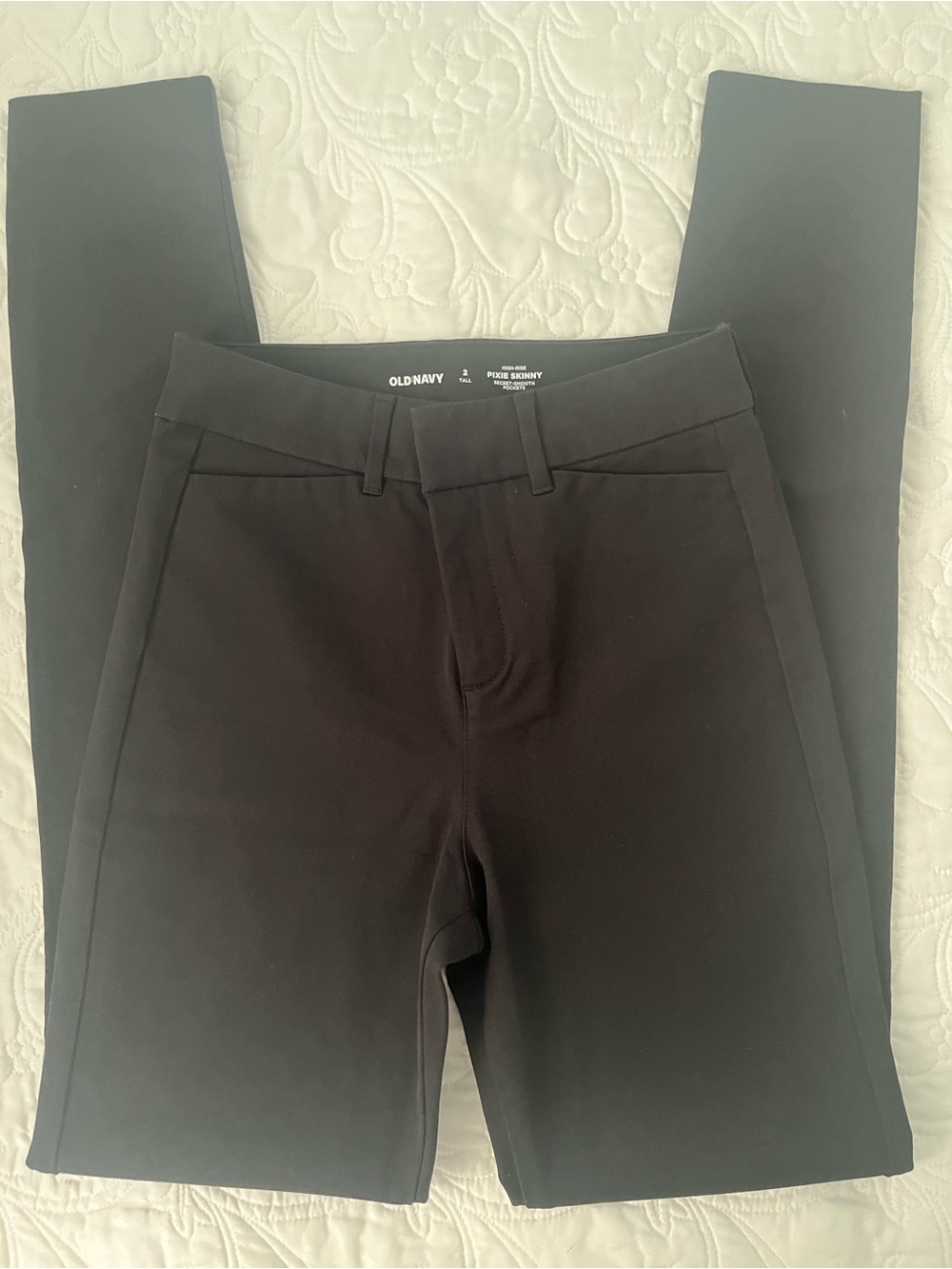 Old Navy Black Pixie Skinny Pants - Tailored Size 2 Tall
